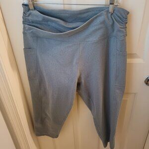 Women's XXL capri leggings w/pockets - Earth Yoga
